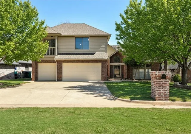 Homes for sale in Edmond, OK | 13504 Fox Creek Dr, Edmond, OK 73013 | MLS# 1218673