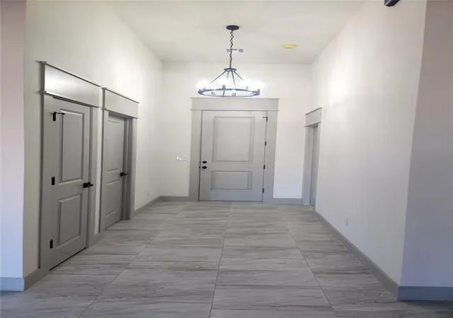 3rd image of 11621 Nw 103Rd St, Yukon, OK 73099 | MLS# 1218728