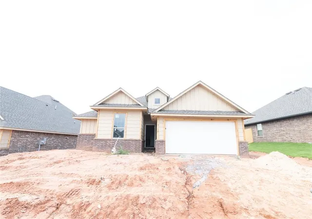 2nd image of 3140 Grapevine St, Edmond, OK 73034 | MLS# 1218771