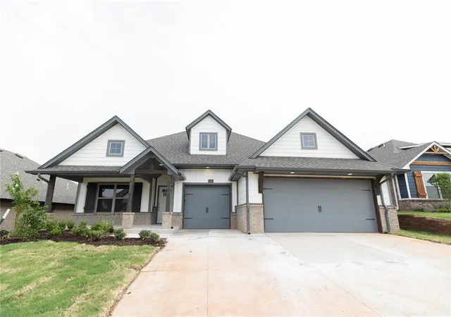 Photo 2 of Single family home for sale at 8405 Nw 154th Court, Edmond, OK 73013 | MLS# 1218829 | Listing updated on 2026-08-11