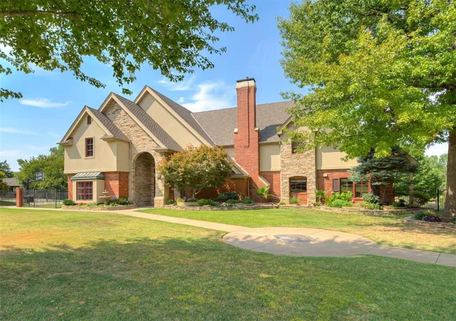 Photo 3 of Single family home for sale at 4212 Water Front Cir, Norman, OK 73072 | MLS# 1218939 | Listing updated on 2026-10-07