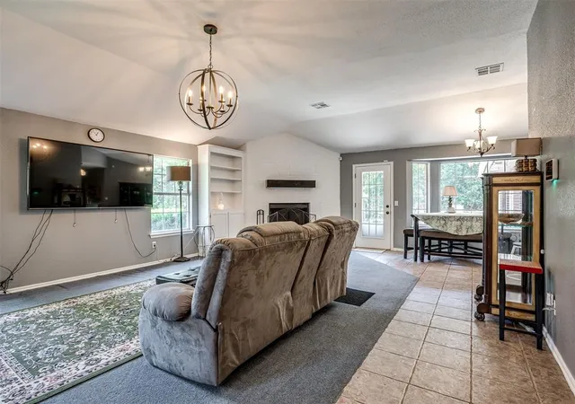 Photo 4 of Single family home for sale at 7671 Allspice Run, Norman, OK 73026 | MLS# 1218947 | Listing updated on 2026-08-24