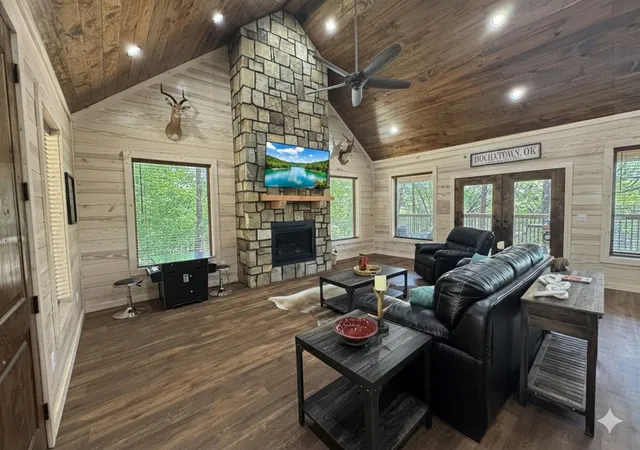 Photo 4 of Single family home for sale at 44 Winged Elm Cir, Broken Bow, OK 74728 | MLS# 1218974 | Listing updated on 2026-08-26