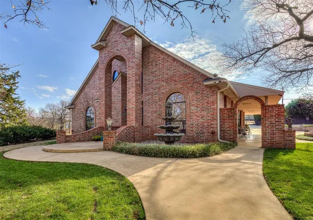 Photo 2 of Single family home for sale at 4104 Prairie Falcon Point, Edmond, OK 73034 | MLS# 1219012 | Listing updated on 2026-07-28