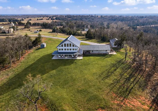 3rd image of 17860 Hwy 105, Meridian, OK 73058 | MLS# 1219047