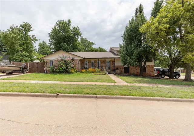 2nd image of 2008 E Willow Creek Ter, Mustang, OK 73064 | MLS# 1219116