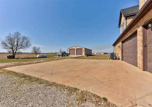5th image of 9411 Dickerson Ne Rd, Piedmont, OK 73078 | MLS# 1219221
