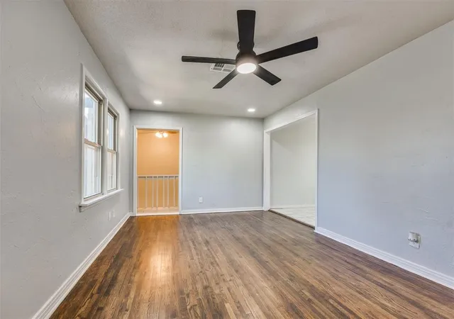 3rd image of 5802 Nw 24Th St, Oklahoma City, OK 73127 | MLS# 1219222