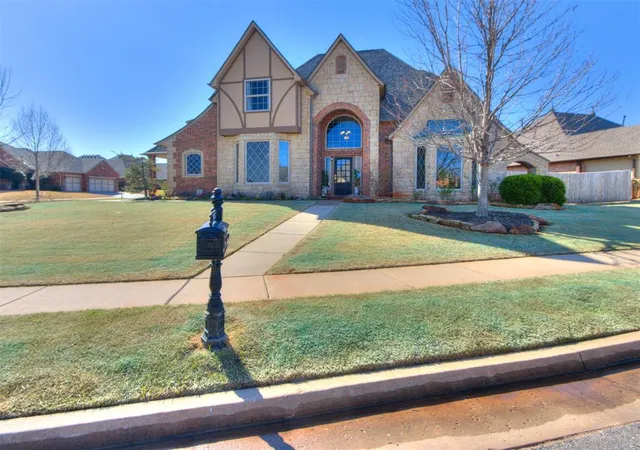 3rd image of 3100 Nw 163Rd Ct, Edmond, OK 73013 | MLS# 1219243