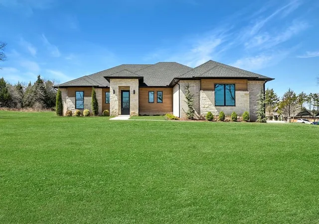 Photo 1 of Single Family Residence at 14133 Magnolia Ln, Jones, OK 73049 | MLS# 1219273 | | Sold on 2026-05-29