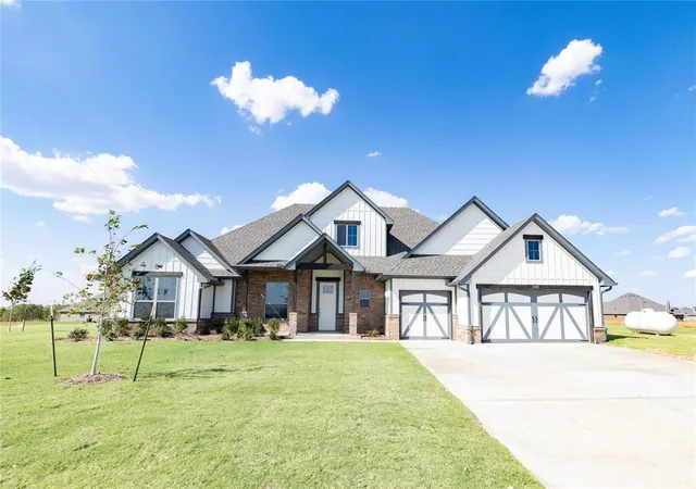 Photo 2 of Sale Pending at 12380 Sedge Ln, Cashion, OK 73044 | MLS# 1219367 | Listing updated on 2026-09-25