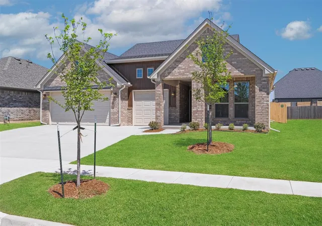 Photo 2 of Sale Pending at 11233 Nw 135th Street, Piedmont, OK 73078 | MLS# 1219428 | Listing updated on 2026-08-11