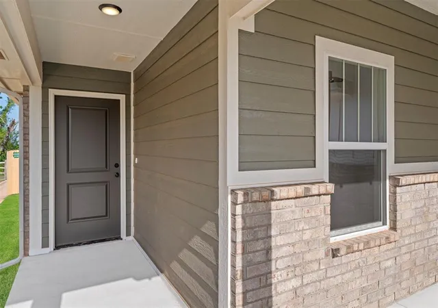 Photo 3 of Sale Pending at 3719 Eureka Dr, Norman, OK 73069 | MLS# 1219432 | Listing updated on 2026-08-24