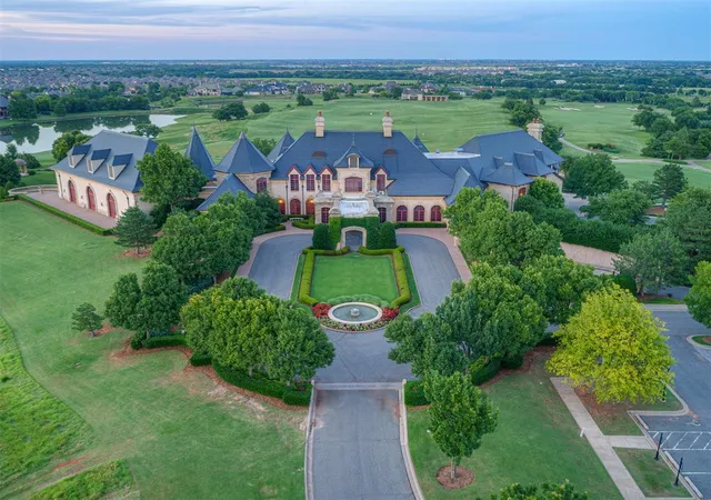 3rd image of 5808 Promenade Sq, Oklahoma City, OK 73142 | MLS# 1219520