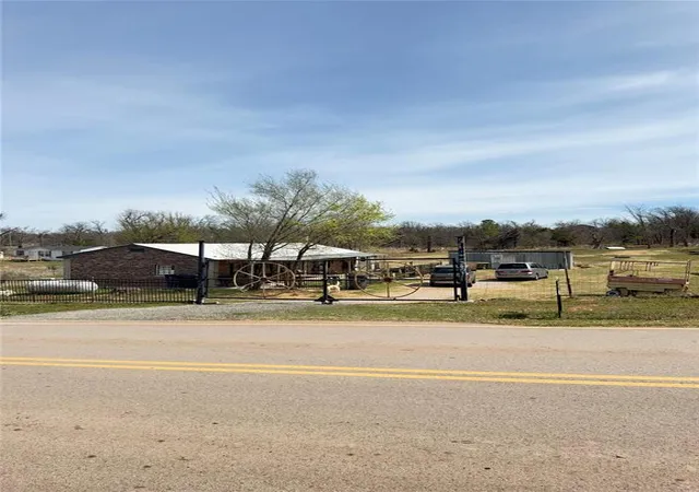 Homes for sale in Noble, OK | 3001 192nd Ave, Noble, OK 73068 | MLS# 1219563