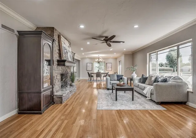 Homes for sale in Crescent, OK | 405 S Pine St, Crescent, OK 73028 | MLS# 1219626