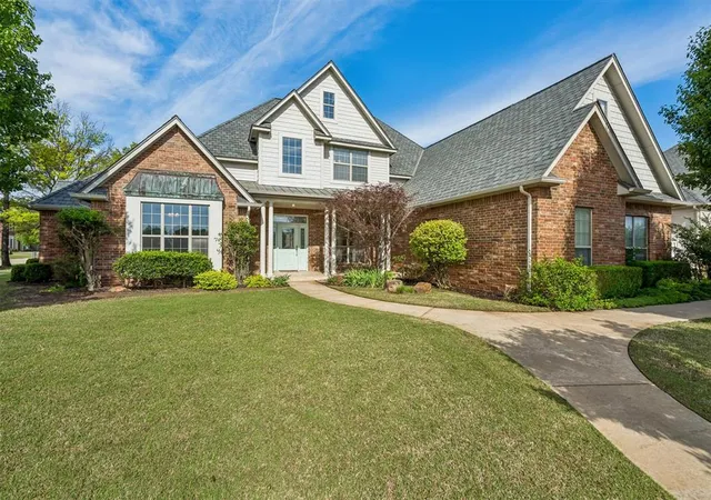 3rd image of 2117 Pinnacle Pt, Oklahoma City, OK 73170 | MLS# 1219671