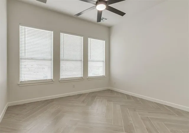 Photo 3 of Single family home for sale at 2500 Amante Ct, Edmond, OK 73034 | MLS# 1219851 | Listing updated on 2026-09-20