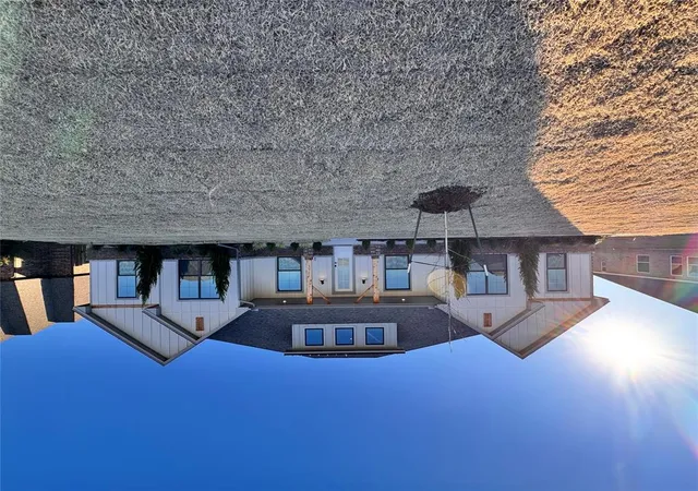 1st image of 10140 Nw 100th St, Yukon, OK 73099 | MLS# 1219890