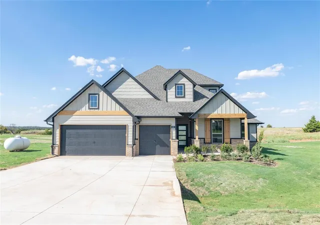 Photo 2 of Single family home for sale at 501 Mustard Seed, Guthrie, OK 73044 | MLS# 1219906 | Listing updated on 2026-10-05