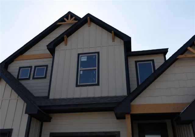 Photo 3 of Single family home for sale at 5525 Prickly Wild Way, Edmond, OK 73034 | MLS# 1219970 | Listing updated on 2026-09-04