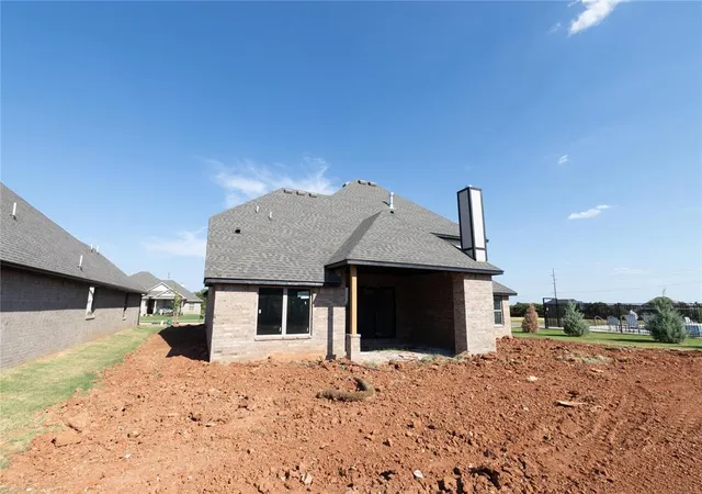 Photo 4 of Single family home for sale at 5525 Prickly Wild Way, Edmond, OK 73034 | MLS# 1219970 | Listing updated on 2026-09-04