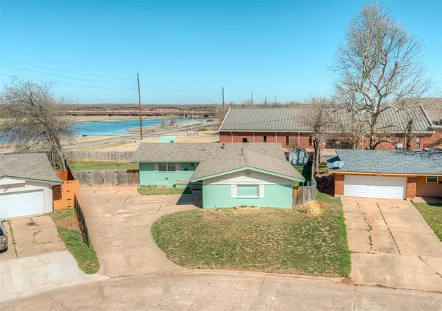 Photo 3 of Single family home for sale at 8337 Nw 38th Terrace, Bethany, OK 73008 | MLS# 1219998 | Listing updated on 2026-09-19
