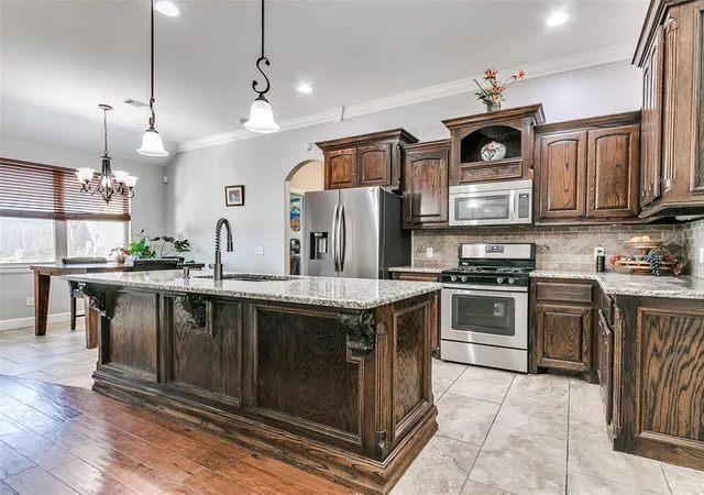 Photo 1 of Single family home for sale at 720 Ne 23rd Street, Moore, OK 73160 | MLS# 1220024 | Listing updated on 2026-09-20