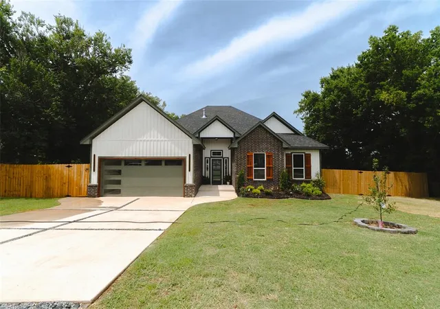 Homes for sale in Oklahoma City, OK | 1101 Sw 23rd St, Oklahoma City, OK 73109 | MLS# 1220027