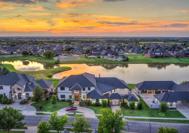 4th image of 13317 Carriage Wy, Oklahoma City, OK 73142 | MLS# 1220028