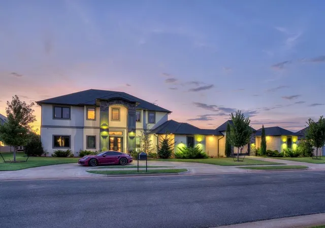 3rd image of 13317 Carriage Wy, Oklahoma City, OK 73142 | MLS# 1220028