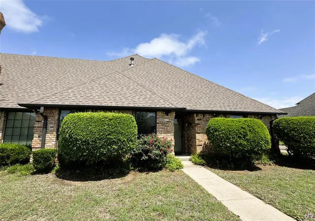 Photo 3 of Townhouse for sale at 2607 N Greenbriar Pl, Seminole, OK 74868 | MLS# 1220070 | Listing updated on 2026-06-01