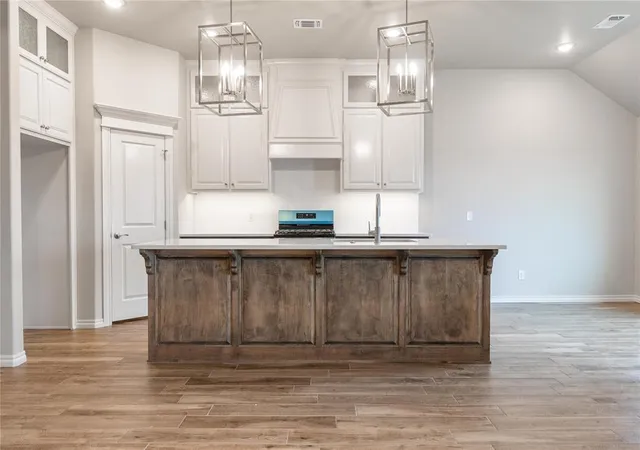 Photo 4 of Sale Pending at 804 Westfall Dr, Choctaw, OK 73020 | MLS# 1220110 | Listing updated on 2026-08-06