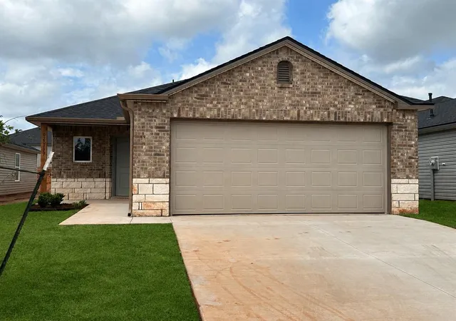 1st image of 920179 Wallace Ave, Wellston, OK 74881 | MLS# 1220147