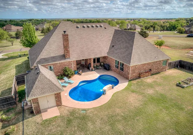 45th image of 3300 Hollister Trl, Norman, OK 73071 | MLS# 1220169