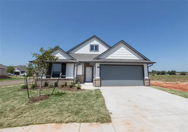 Photo 2 of Single family home for sale at 12217 Sw 32nd Place, Yukon, OK 73099 | MLS# 1220192 | Listing updated on 2026-08-21