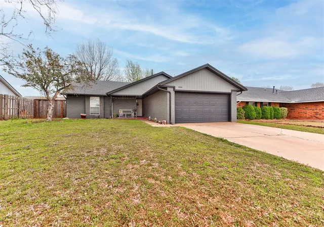 Photo 1 of Single family home for sale at 1004 S Neptune Rd, Edmond, OK 73003 | MLS# 1220245 | Listing updated on 2026-08-28
