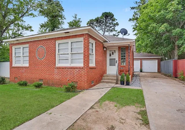 Photo 1 of Single family home for sale at 408 W Taylor St, Mangum, OK 73554 | MLS# 1220286 | Listing updated on 2026-07-17