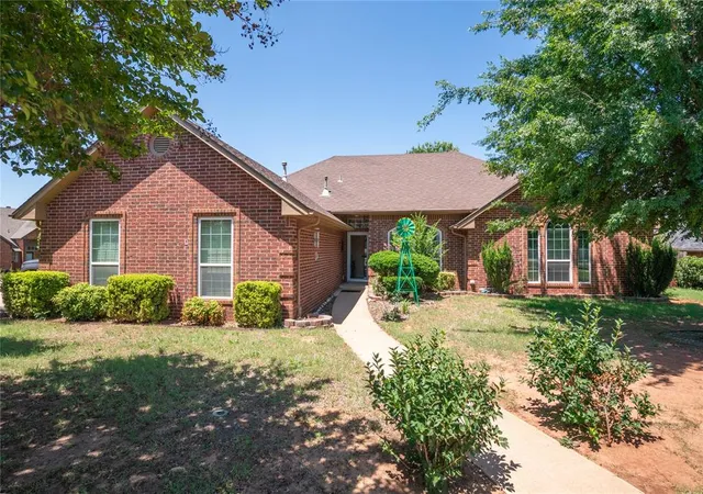 Photo 1 of Single family home for sale at 1221 NW 181st Street, Edmond, OK 73012 | MLS# 1220322 | Listing updated on 2026-06-19