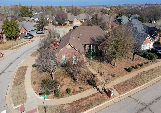 Photo 5 of Single family home for sale at 1221 NW 181st Street, Edmond, OK 73012 | MLS# 1220322 | Listing updated on 2026-06-19