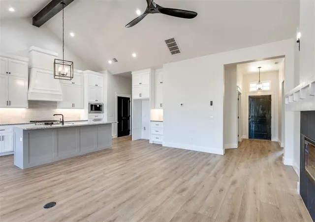 Photo 2 of Single family home for sale at 2233 Sw 160th Street, Oklahoma City, OK 73170 | MLS# 1220401 | Listing updated on 2026-10-20