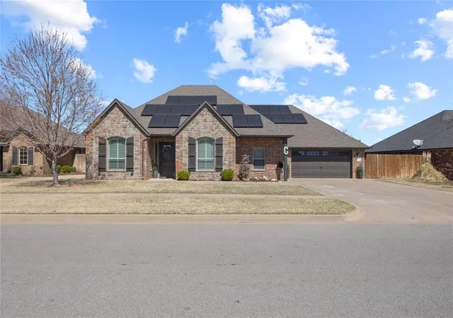 1st image of 2101 Stratta Dr, Weatherford, OK 73096 | MLS# 1220457