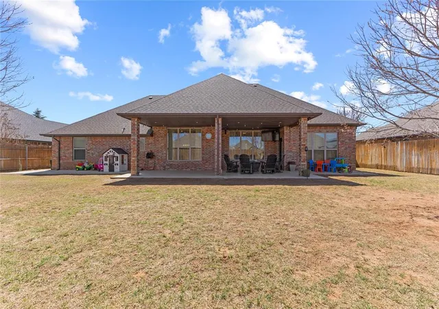 35th image of 2101 Stratta Dr, Weatherford, OK 73096 | MLS# 1220457