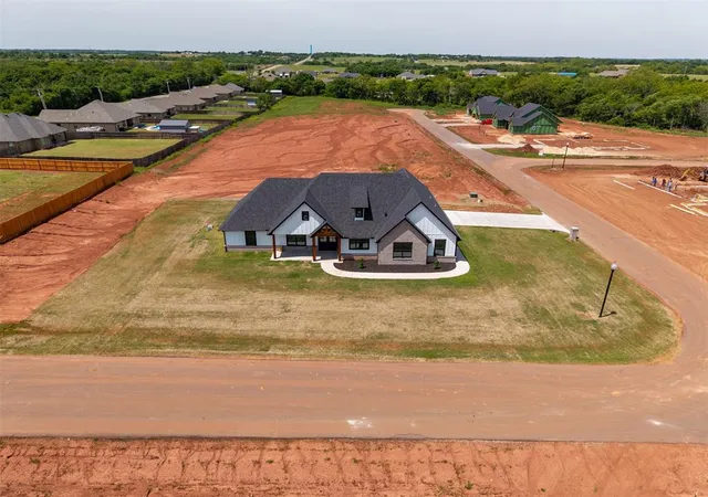 2nd image of 41267 Steele St, Shawnee, OK 74804 | MLS# 1220477