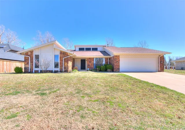 1st image of 12004 Royal Coach Dr, Yukon, OK 73099 | MLS# 1220505