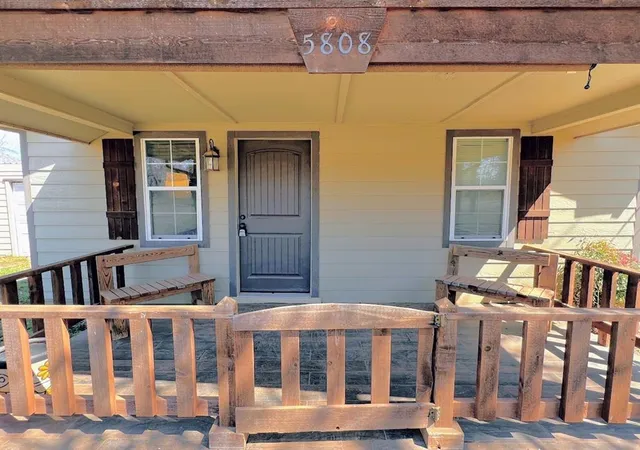 3rd image of 5808 Empire Blvd, Oklahoma City, OK 73129 | MLS# 1220512
