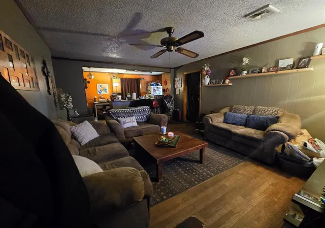Homes for sale in Bartlesville, OK | 1869 S Armstrong Ave, Bartlesville, OK 74003 | MLS# 1220514