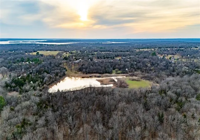 Photo 1 of Single family home for sale at 16303 E Rock Crk Rd, Norman, OK 73026 | MLS# 1220530 | Listing updated on 2026-06-18
