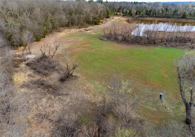 Photo 3 of Single family home for sale at 16303 E Rock Crk Rd, Norman, OK 73026 | MLS# 1220530 | Listing updated on 2026-06-18