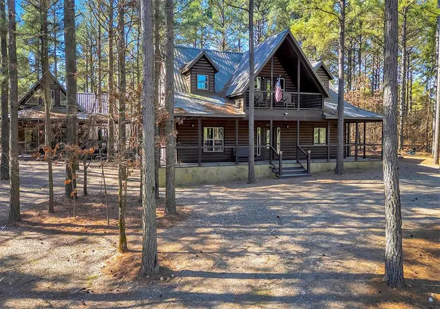 Photo 1 of Single family home for sale at 658 Sugar Pine Loop, Broken Bow, OK 74728 | MLS# 1220573 | Listing updated on 2026-09-21